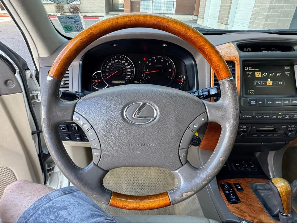 2007 Lexus GX 1st Gen - Image 15 of 16