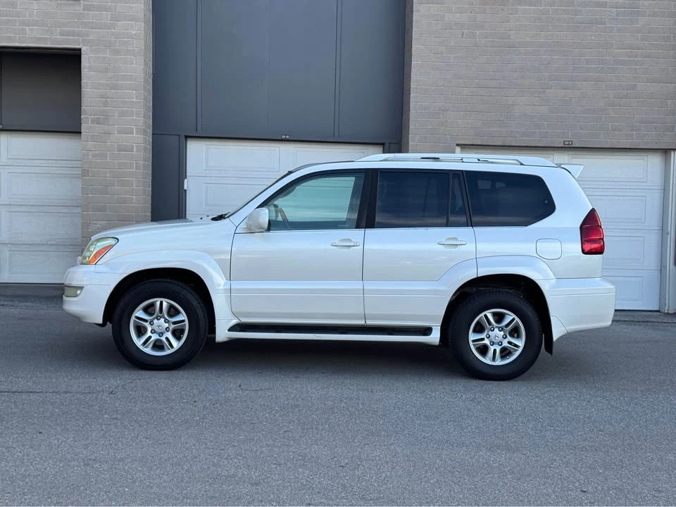 2007 Lexus GX 1st Gen - Image 2 of 16