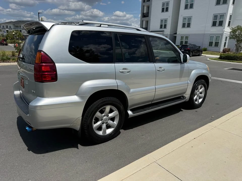 2007 Lexus GX 1st Gen - Image 12 of 19