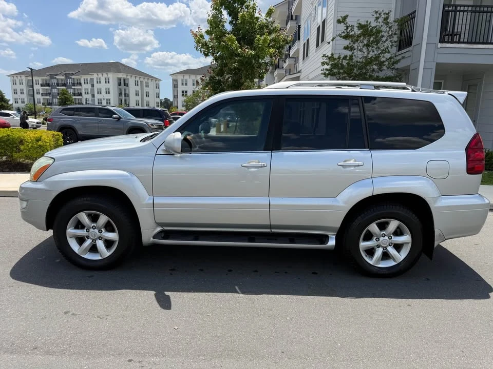 2007 Lexus GX 1st Gen - Image 14 of 19
