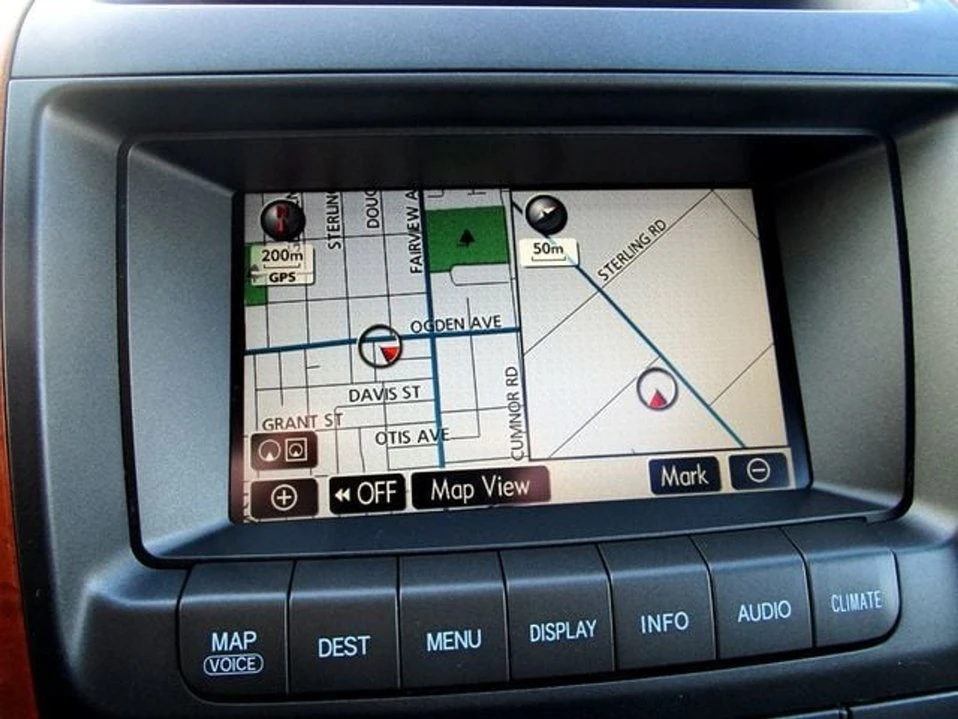 2007 Lexus GX 1st Gen - Image 2 of 18