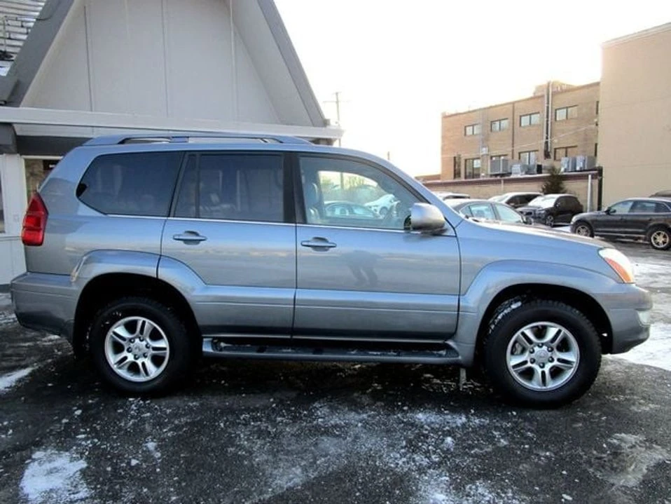2007 Lexus GX 1st Gen - Image 9 of 18