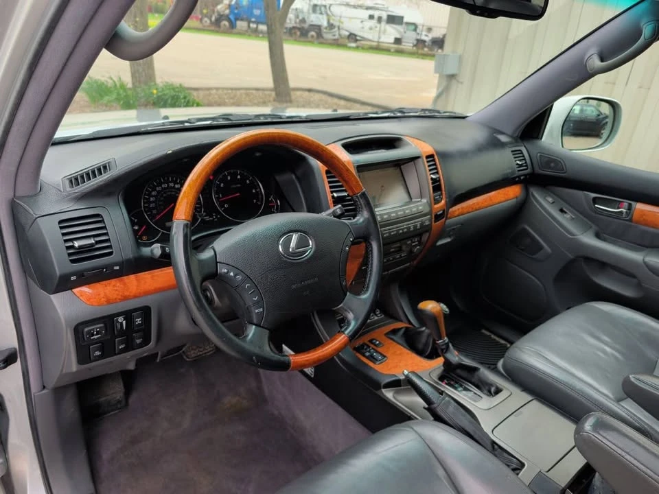 2007 Lexus GX 1st Gen - Image 16 of 20