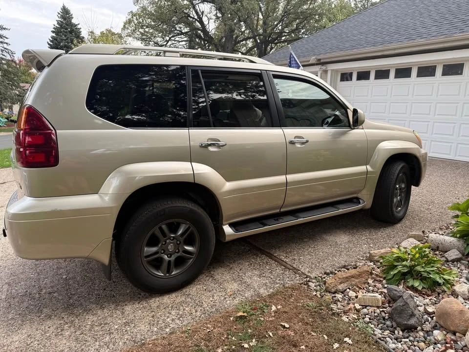2007 Lexus GX 1st Gen - Image 2 of 5