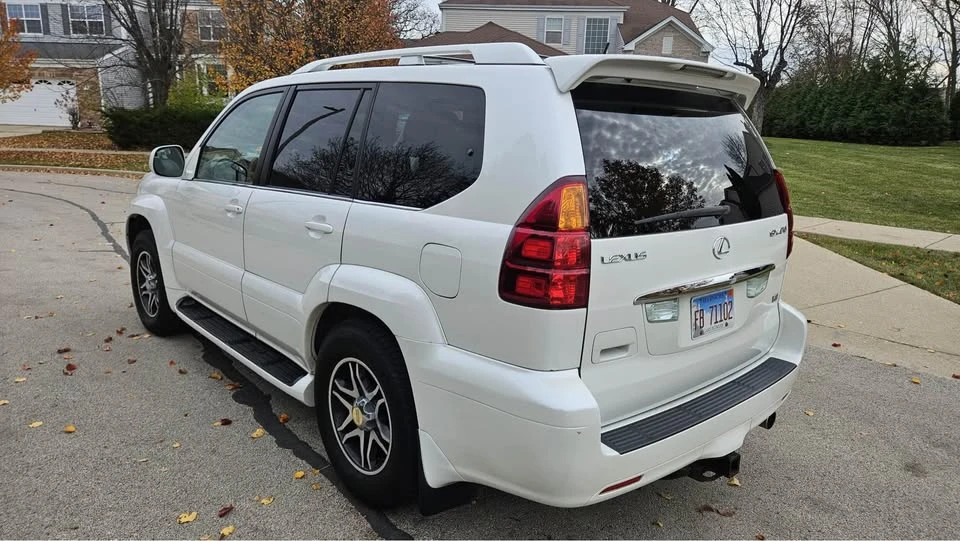 2007 Lexus GX 1st Gen - Image 3 of 13