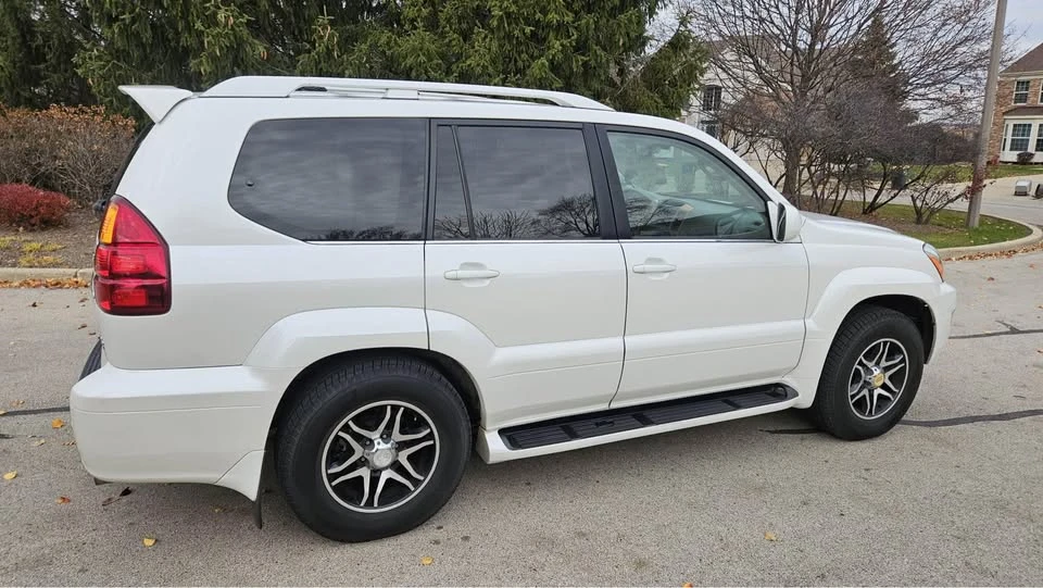 2007 Lexus GX 1st Gen - Image 11 of 13