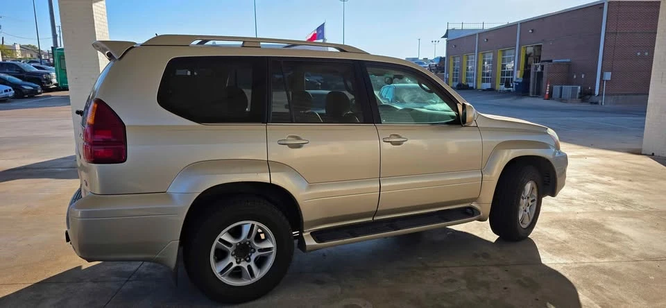 2007 Lexus GX 1st Gen - Image 4 of 15
