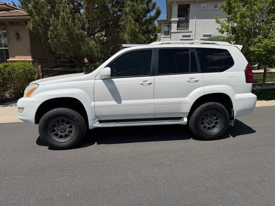 2007 Lexus GX 1st Gen - Image 4 of 20