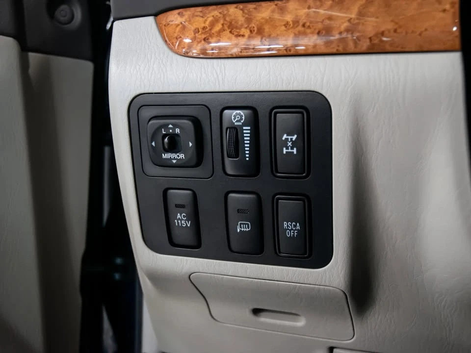 2007 Lexus GX 1st Gen - Image 13 of 17