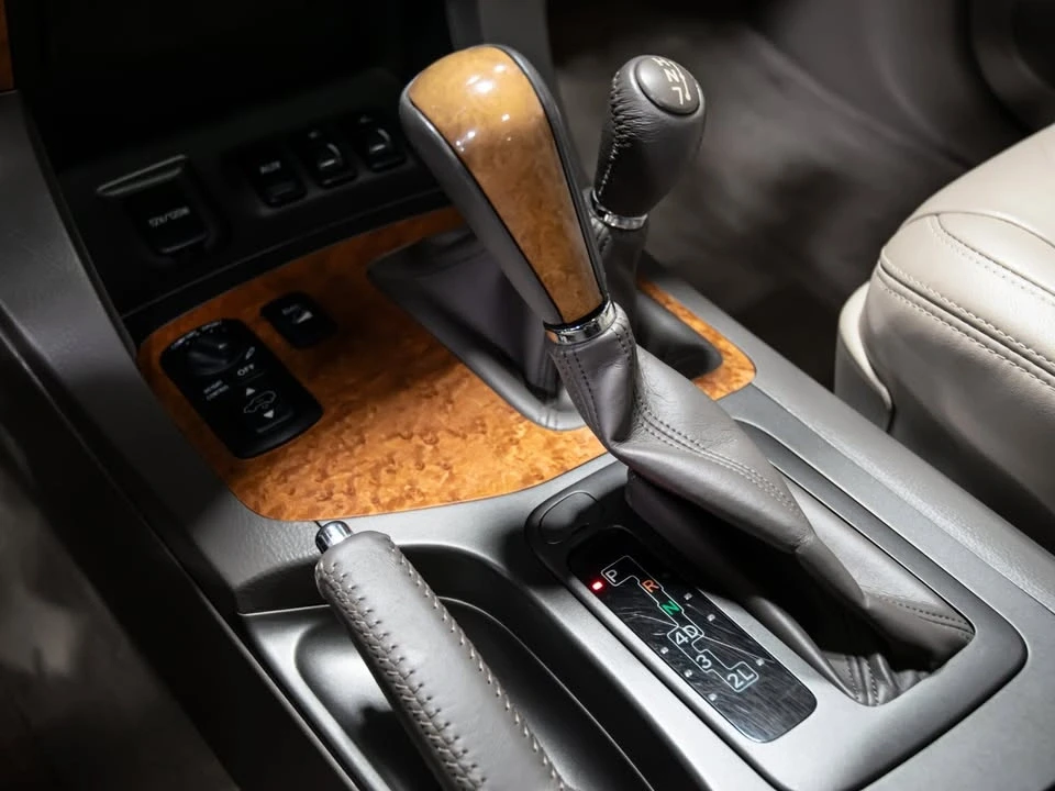 2007 Lexus GX 1st Gen - Image 16 of 17