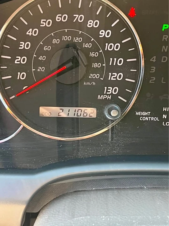 2007 Lexus GX 1st Gen - Image 11 of 18