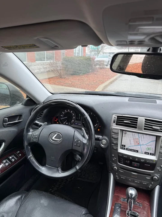 2007 Lexus IS 2nd Gen - Image 11 of 15