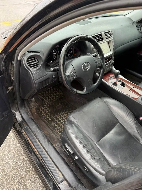 2007 Lexus IS 2nd Gen - Image 14 of 15