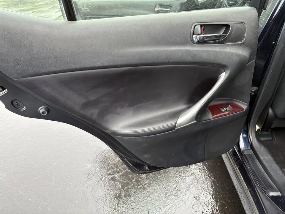 2007 Lexus IS 2nd Gen - Image 9 of 20