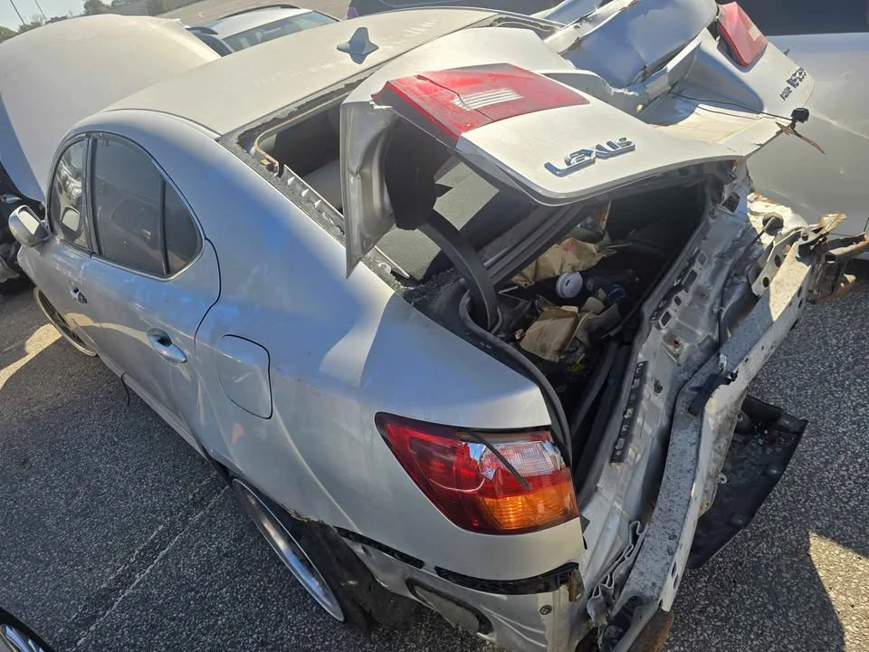 2007 Lexus IS 2nd Gen - Image 3 of 9