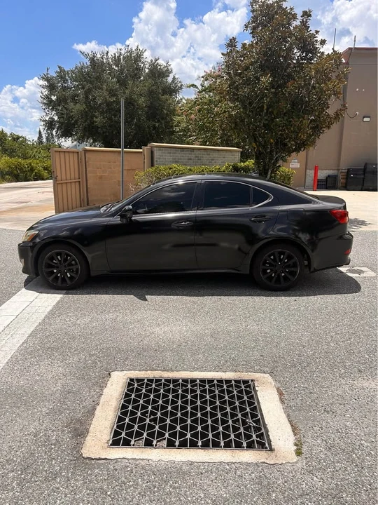 2007 Lexus IS 2nd Gen - Image 11 of 13