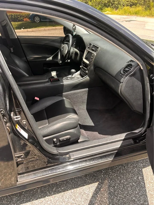 2007 Lexus IS 2nd Gen - Image 9 of 13