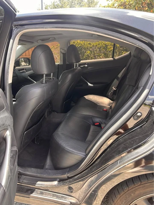 2007 Lexus IS 2nd Gen - Image 5 of 13