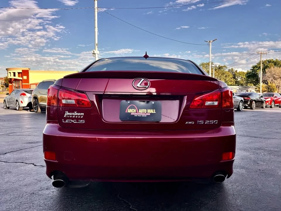 2007 Lexus IS 2nd Gen - Image 4 of 8