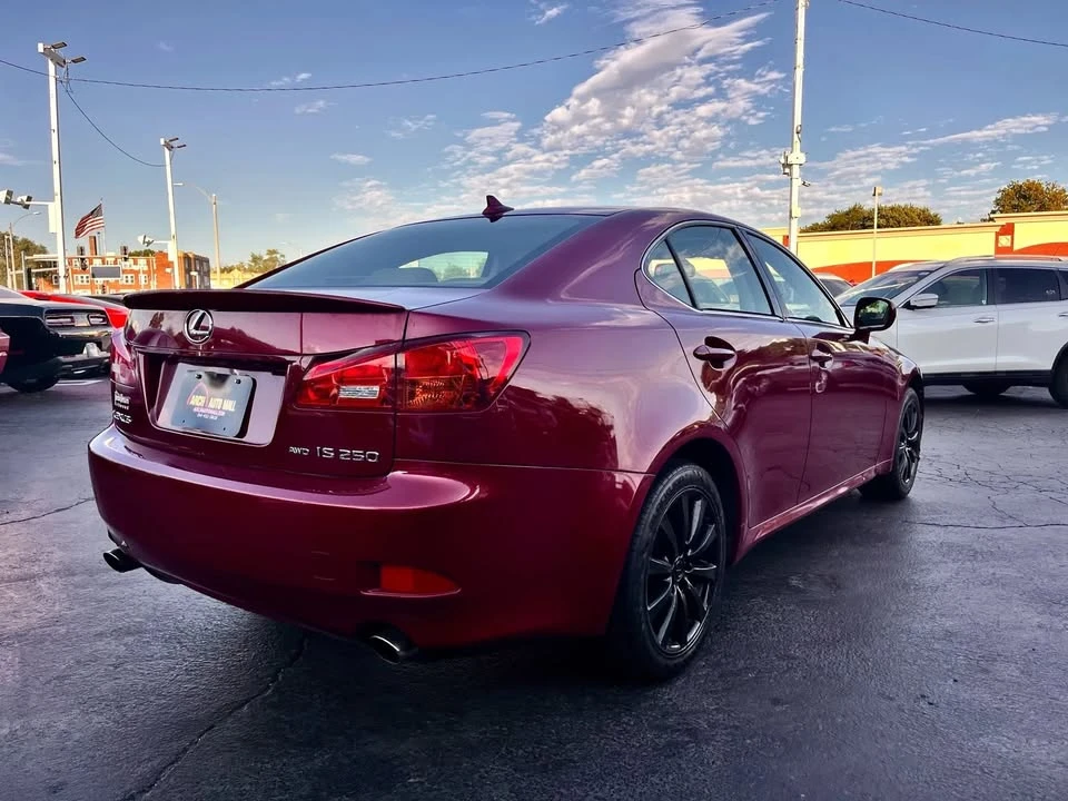2007 Lexus IS 2nd Gen - Image 5 of 8