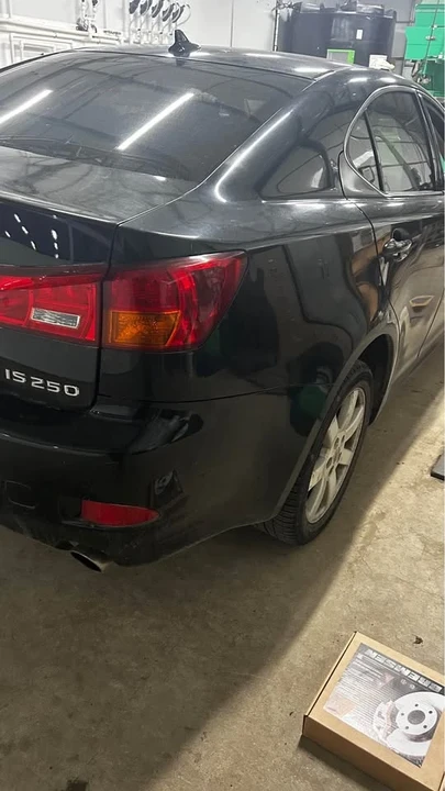 2007 Lexus IS 2nd Gen - Image 3 of 4
