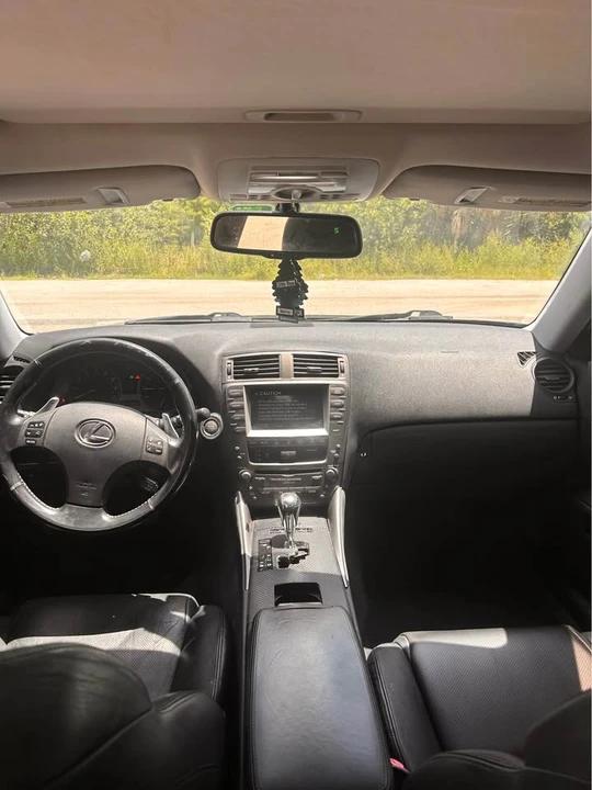 2007 Lexus IS 2nd Gen - Image 4 of 13