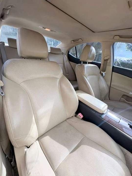 2007 Lexus IS 2nd Gen - Image 10 of 14