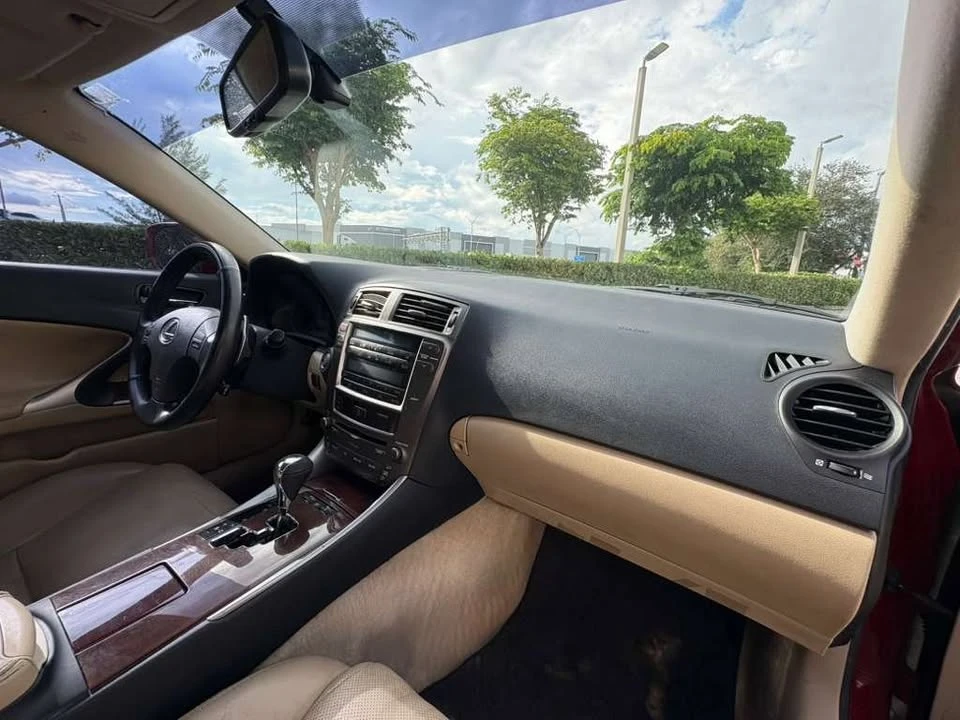 2007 Lexus IS 2nd Gen - Image 9 of 14