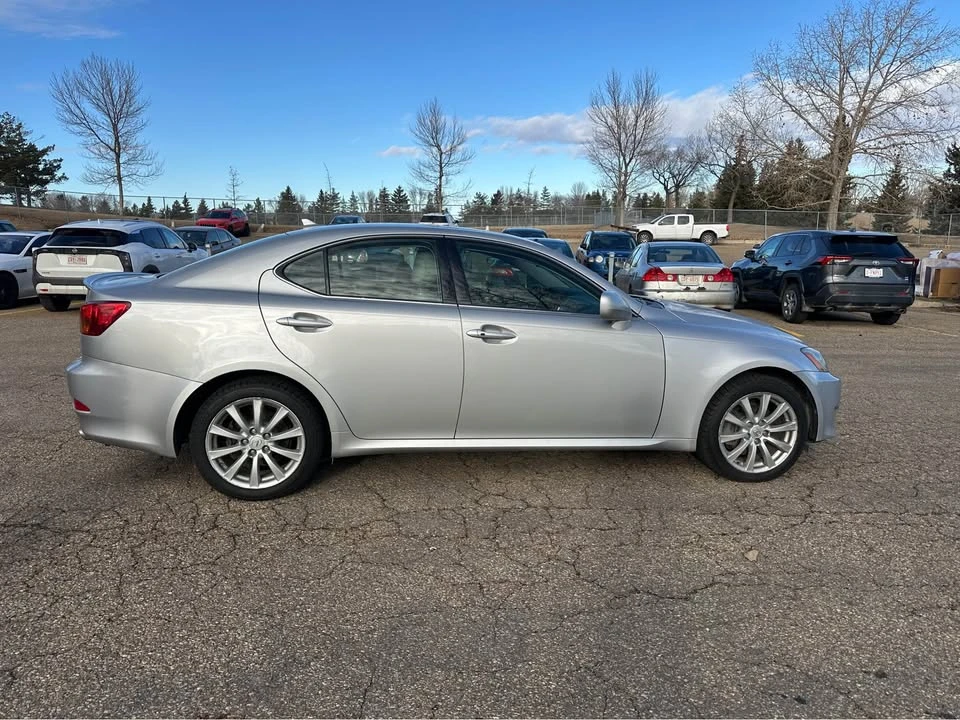 2007 Lexus IS 2nd Gen - Image 5 of 11