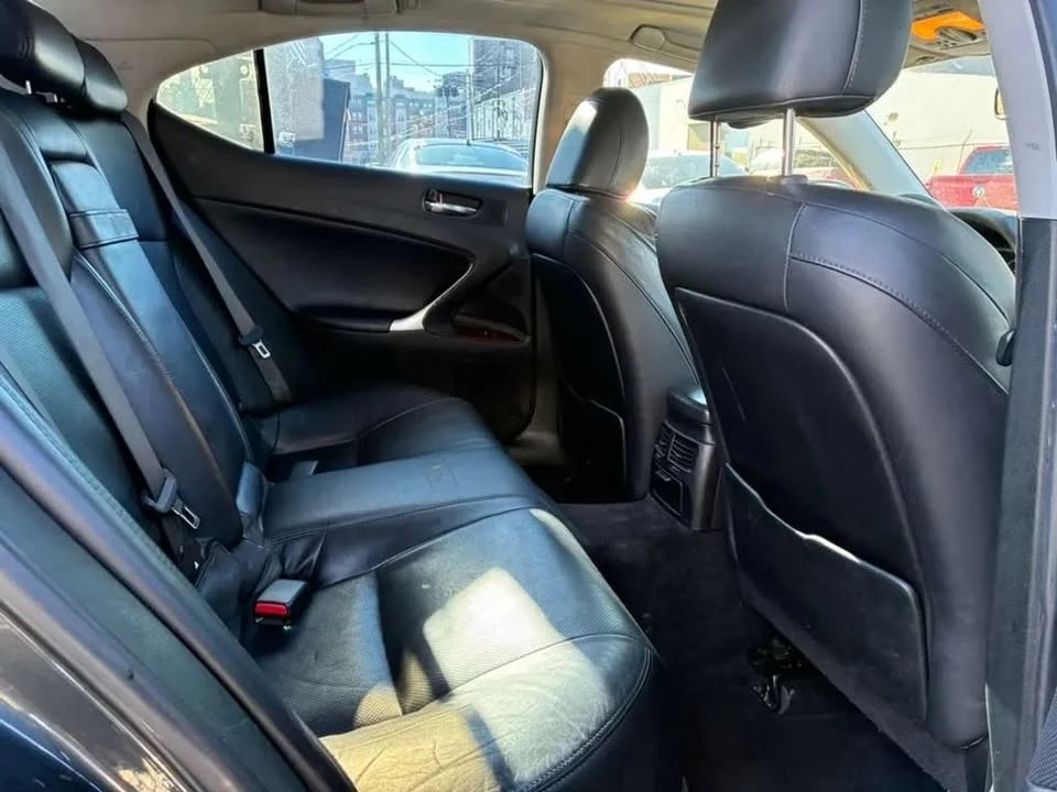 2007 Lexus IS 2nd Gen - Image 7 of 19