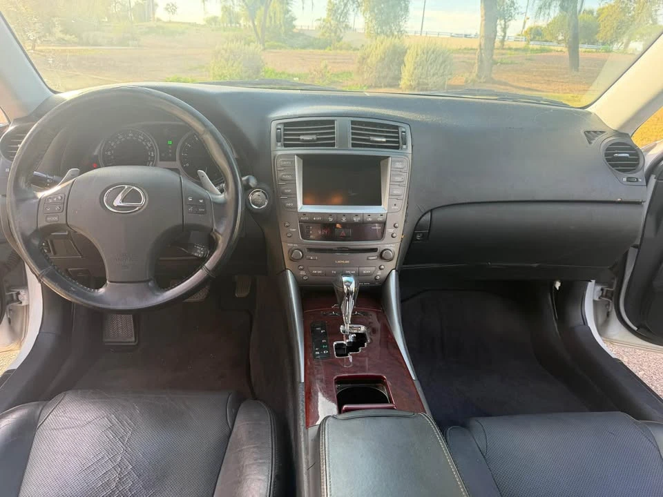 2007 Lexus IS 2nd Gen - Image 10 of 12