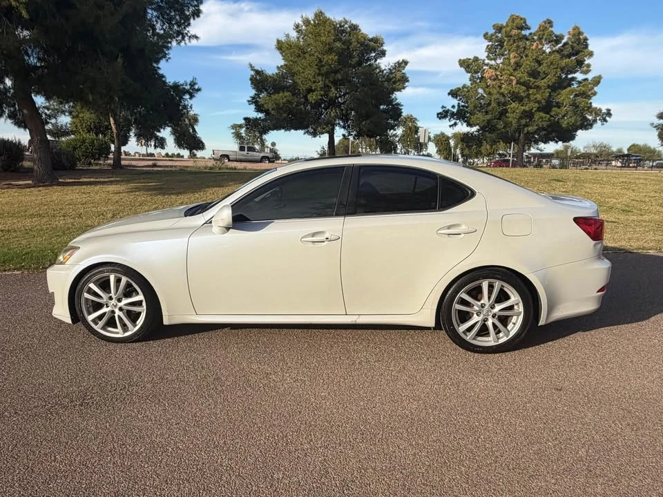 2007 Lexus IS 2nd Gen - Image 4 of 12