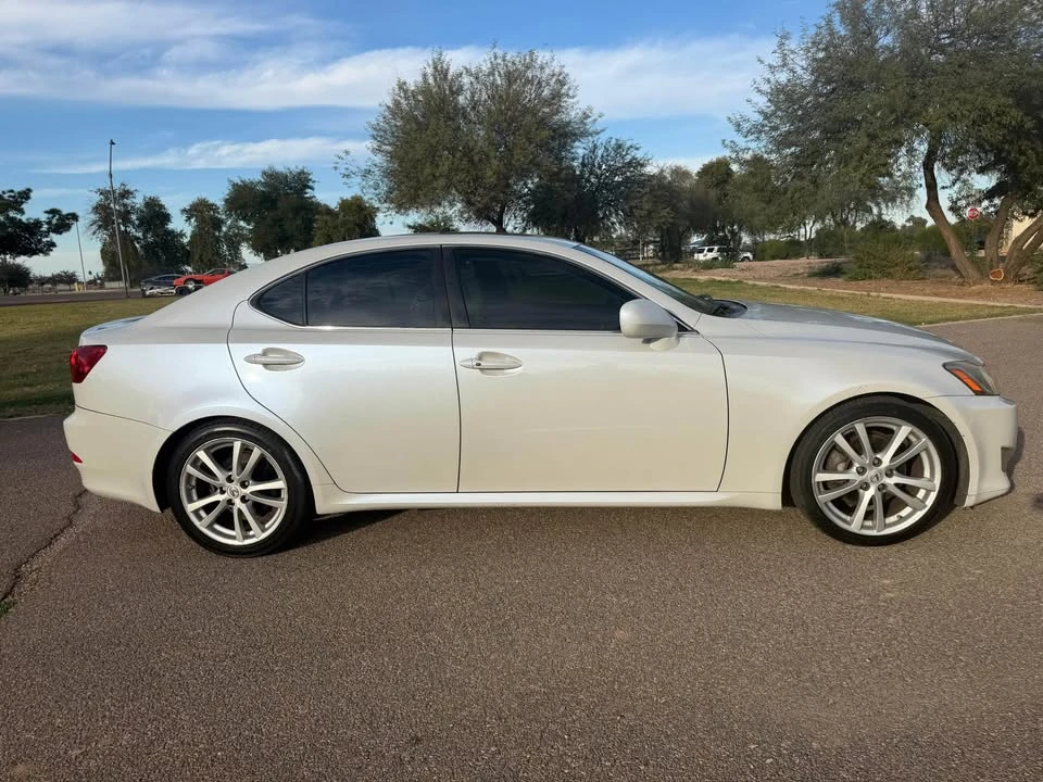 2007 Lexus IS 2nd Gen - Image 3 of 12