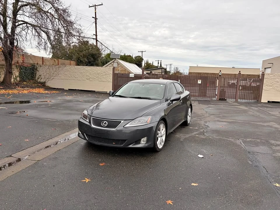 2007 Lexus IS 2nd Gen - Image 2 of 9