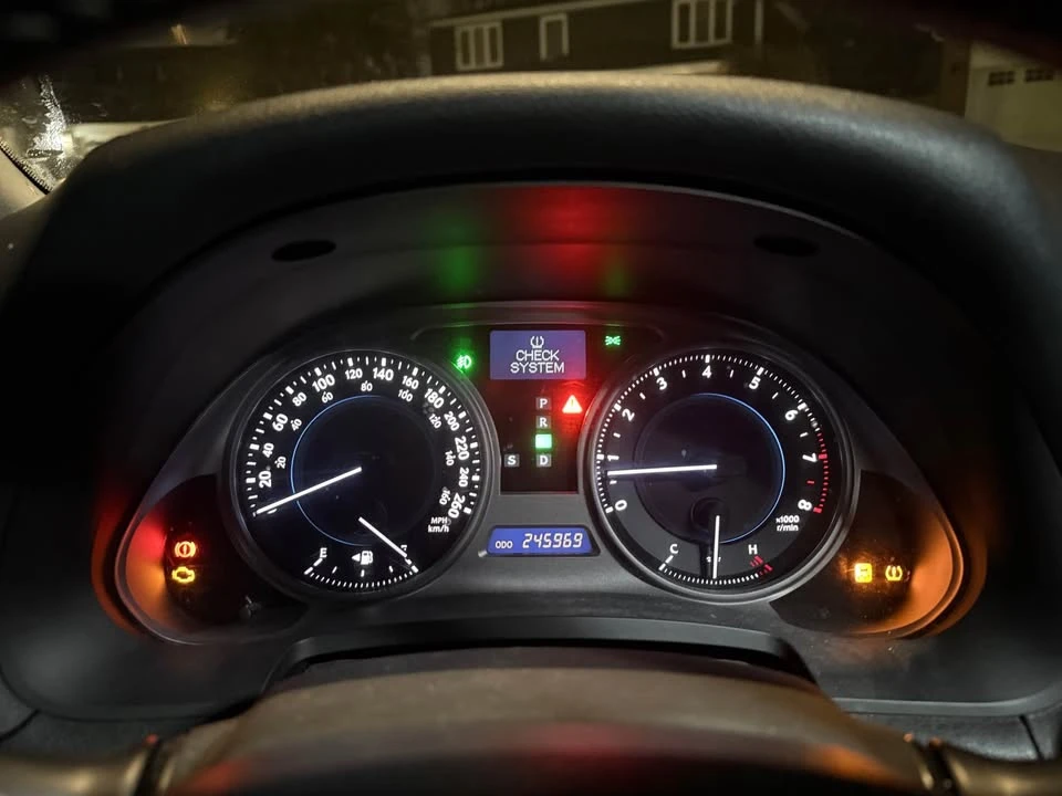 2007 Lexus IS 2nd Gen - Image 3 of 8
