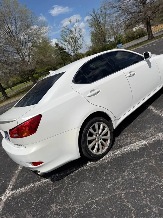 2007 Lexus IS 2nd Gen - Image 10 of 15