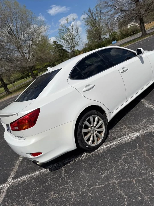 2007 Lexus IS 2nd Gen - Image 13 of 15