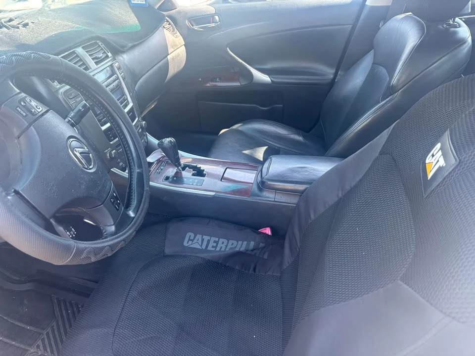 2007 Lexus IS 2nd Gen - Image 5 of 10
