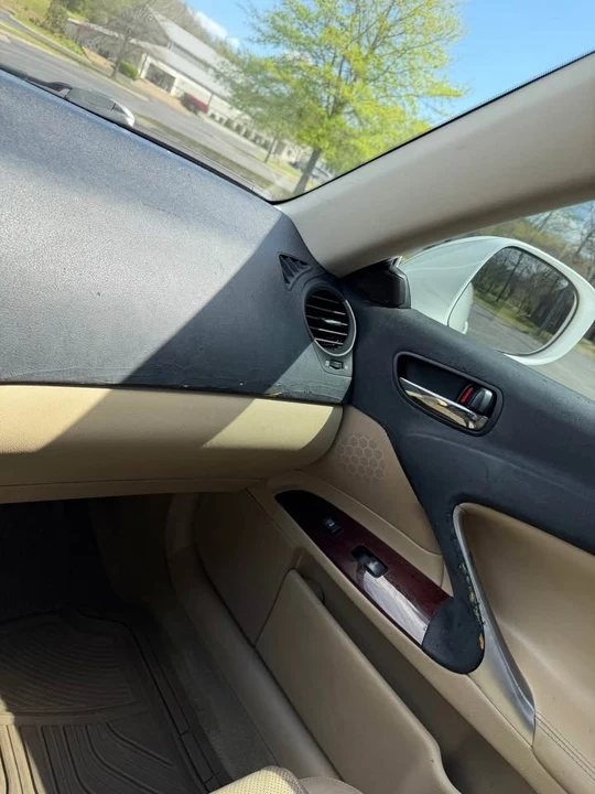 2007 Lexus IS 2nd Gen - Image 8 of 15