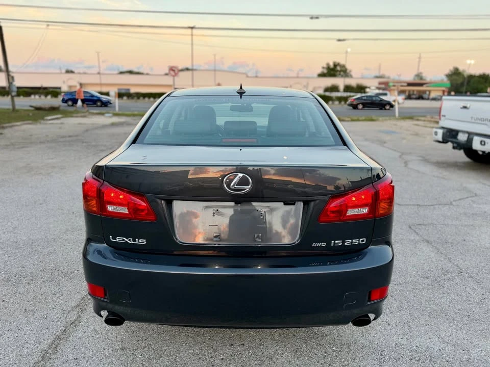 2007 Lexus IS 2nd Gen - Image 9 of 20