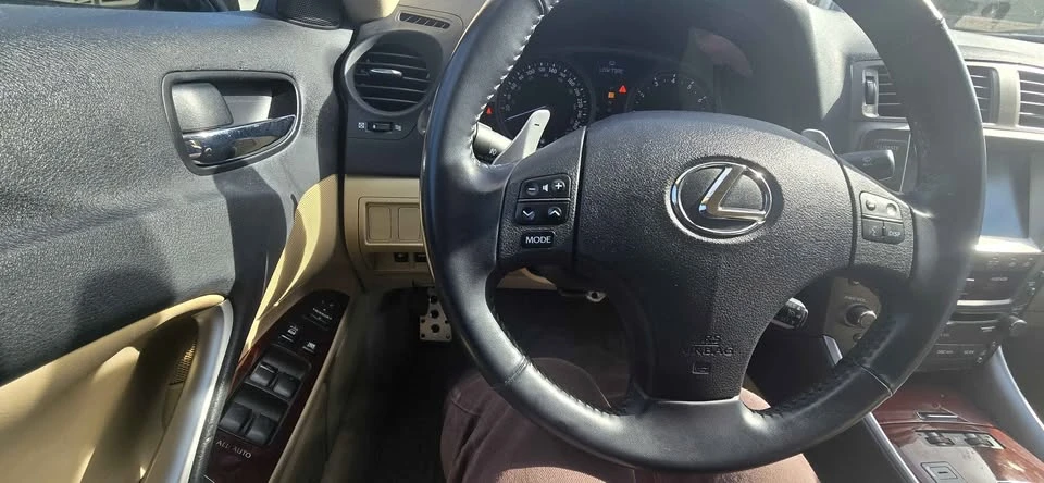 2007 Lexus IS 2nd Gen - Image 11 of 13