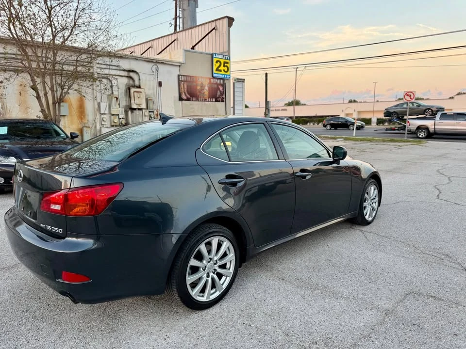 2007 Lexus IS 2nd Gen - Image 13 of 20