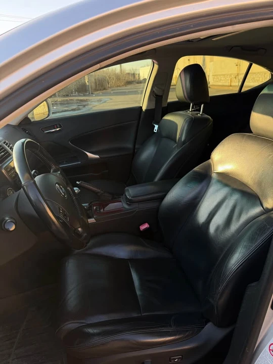 2007 Lexus IS 2nd Gen - Image 10 of 11