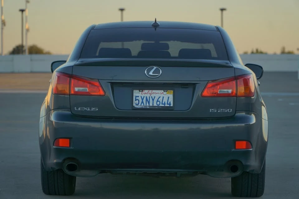 2007 Lexus IS 2nd Gen - Image 4 of 17