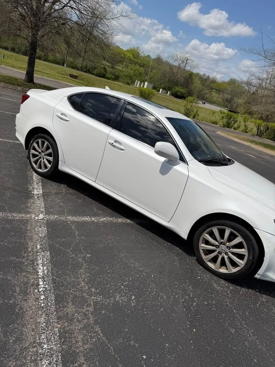 2007 Lexus IS 2nd Gen - Image 12 of 15