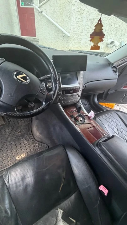 2007 Lexus IS 2nd Gen - Image 8 of 10