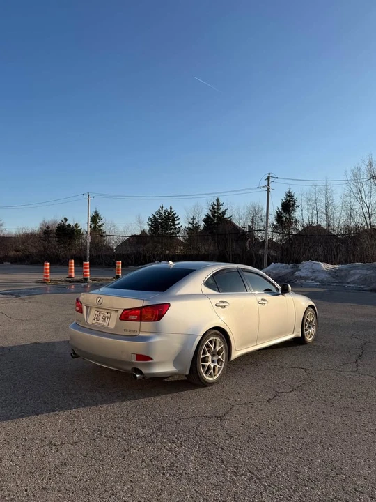 2007 Lexus IS 2nd Gen - Image 4 of 11
