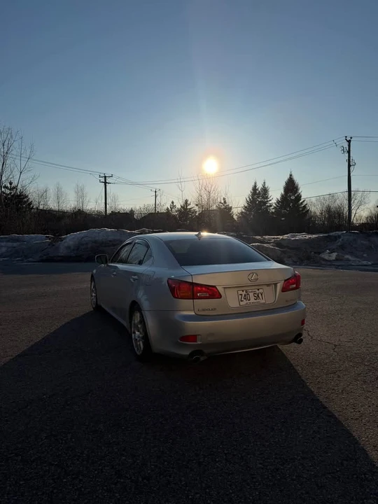 2007 Lexus IS 2nd Gen - Image 5 of 11