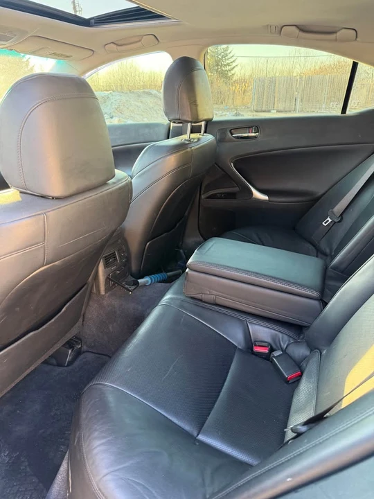 2007 Lexus IS 2nd Gen - Image 7 of 11