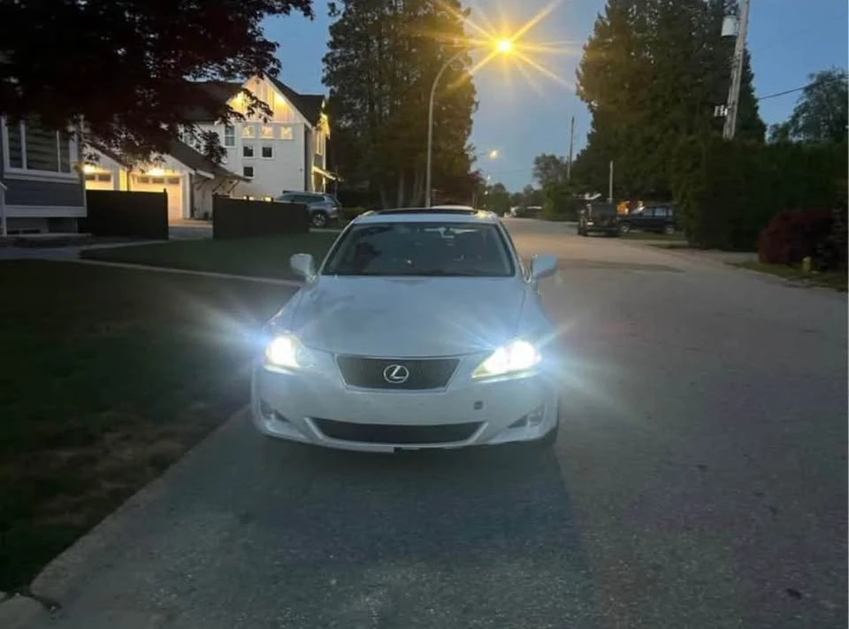 2007 Lexus IS 2nd Gen - Image 2 of 5
